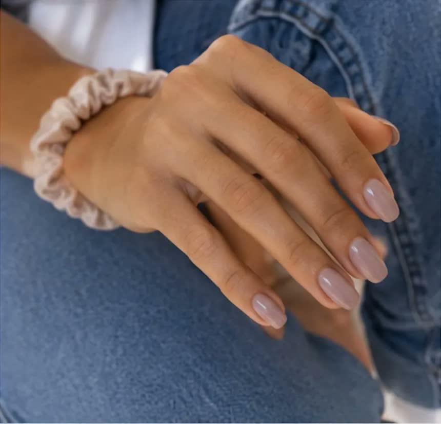 Uñas acrílicas decoradas en Bogotá